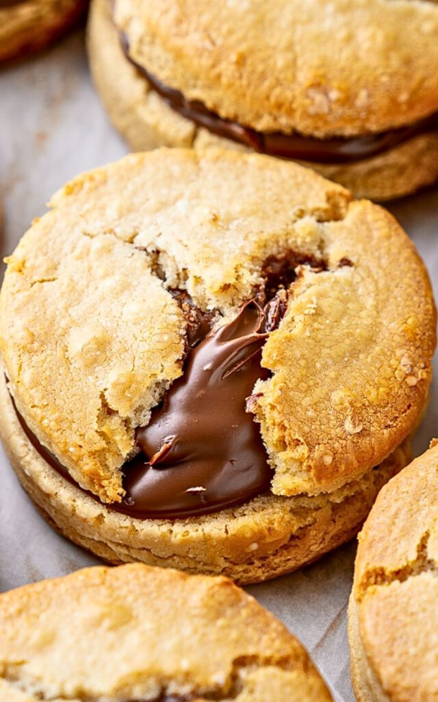 Biscuits with Nutella Filling 9 7 11